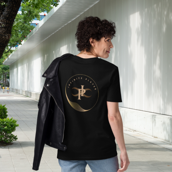 T shirt square 1 photo